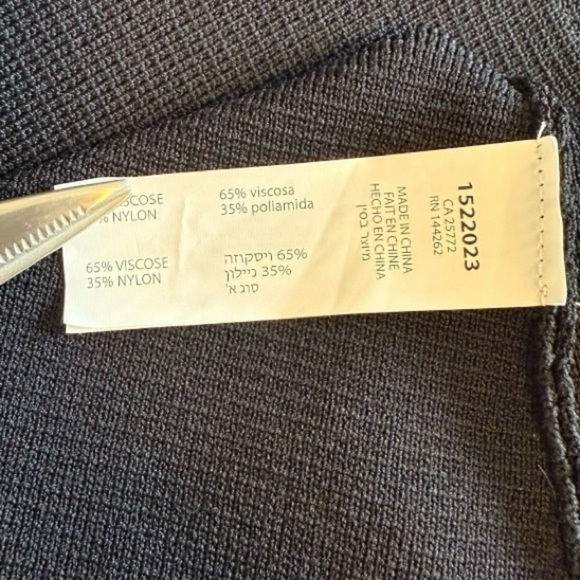 DEX Black Knit Fit and Flare Dress with Contrast White
Piping - Size XL - Picture 11 of 11